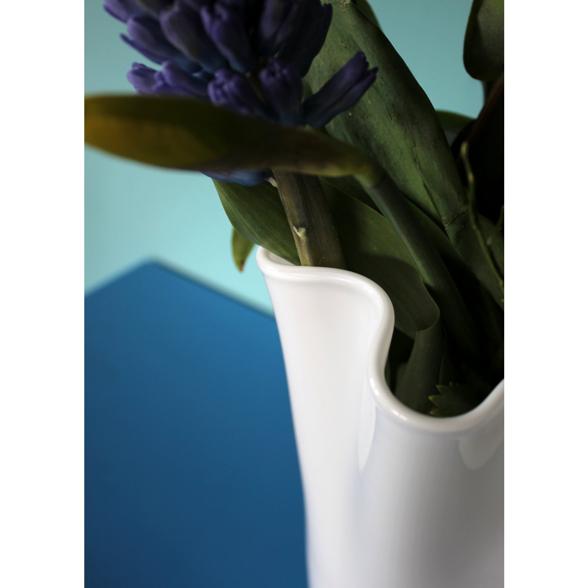 Mondgeblazen Witte Glazen Vaas – Bloemvorm