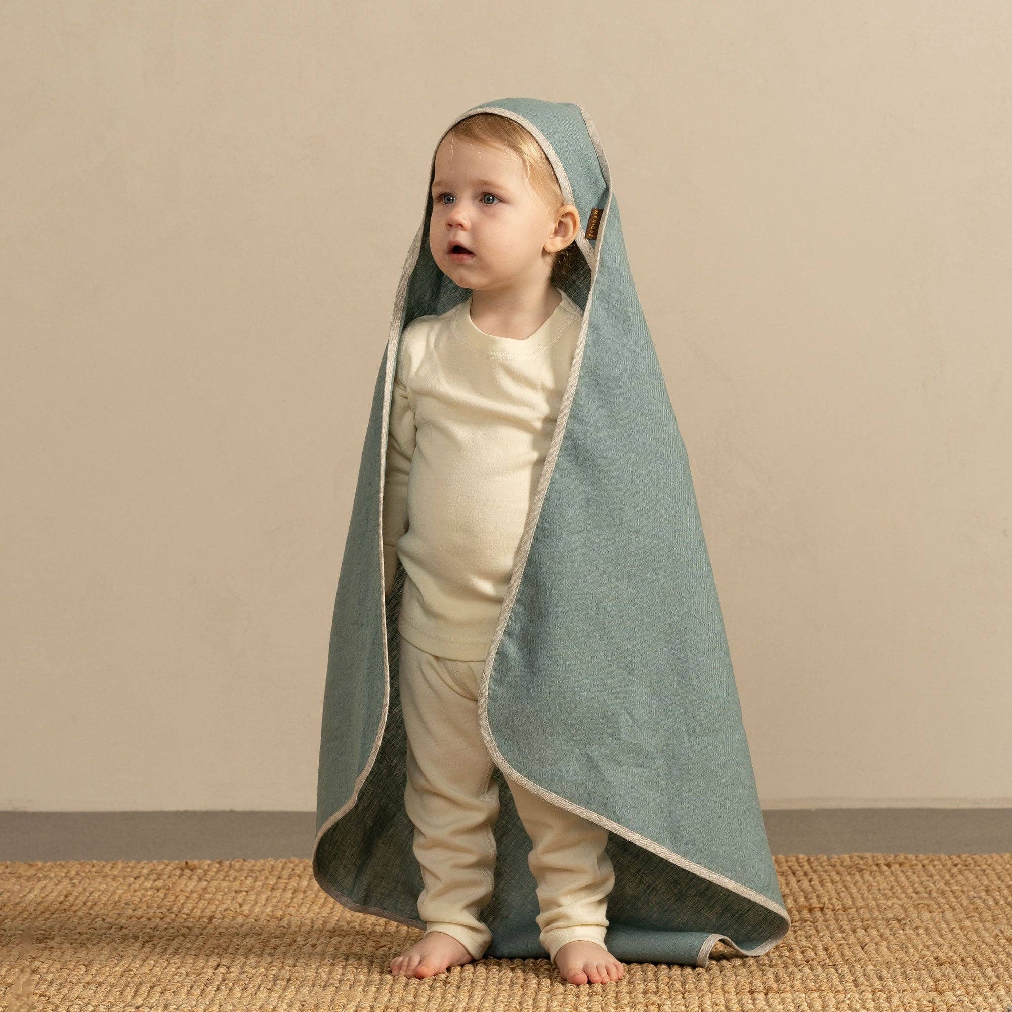Linnen babyhanddoek met capuchon - mintgroen