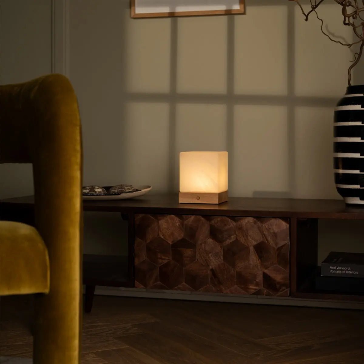 Yce Lichtbruine draadloze houten lamp | Oplaadbaar, dimbaar & tot 100 uur batterijduur