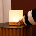 Yce Lichtbruine draadloze houten lamp | Oplaadbaar, dimbaar & tot 100 uur batterijduur