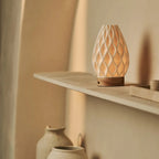 Vela Lichtbruine Oplaadbare Tafellamp – 3D-geprint porselein & warm hout