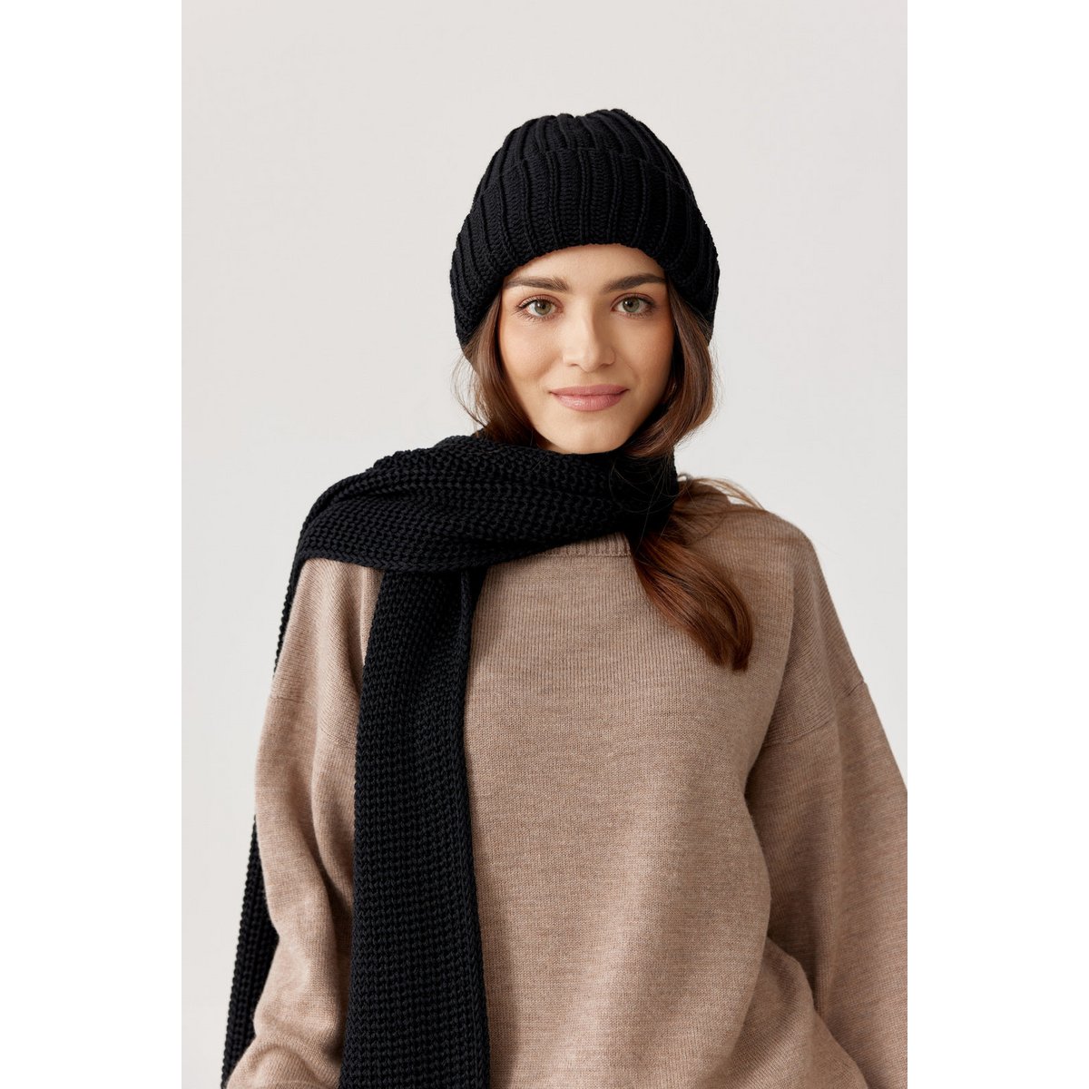 SOPHIE muts - 100% merinowol - zwart