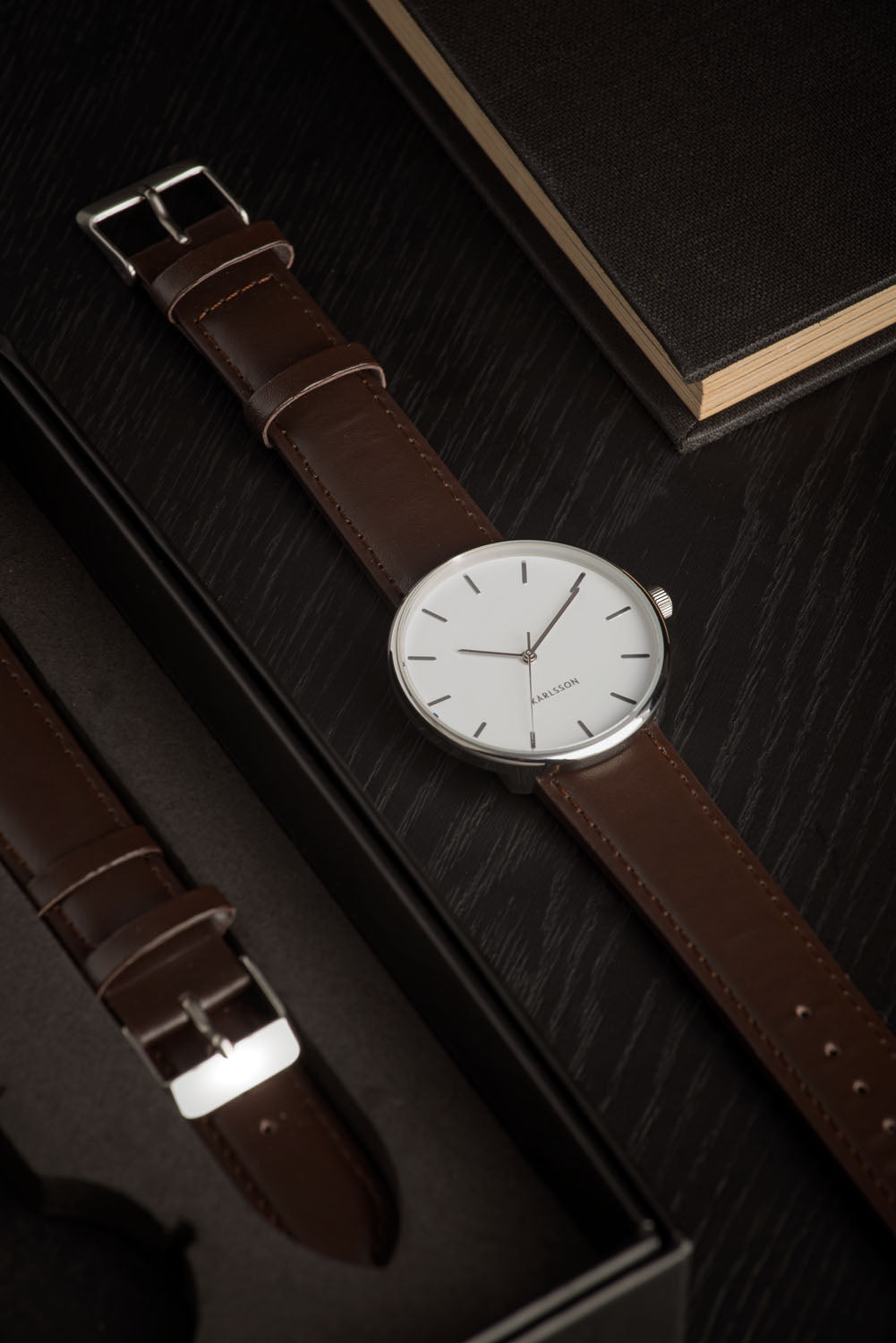 Luxe herenhorloge van Karlsson – Staal | Maximaal minimalistisch