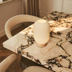 Aurora Lichtbruine Houten Snoerloze Tafellamp | 3D-geprint porselein, dimbaar & tot 100 uur batterijduur