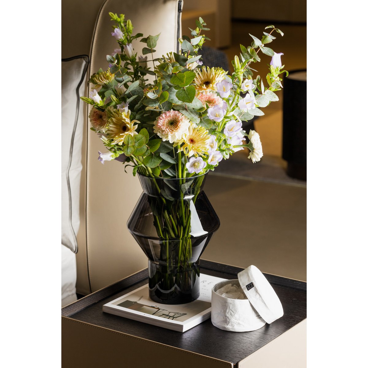 Grote Design Vaas Cuzco – Donkergrijs Glas | Element Accessories