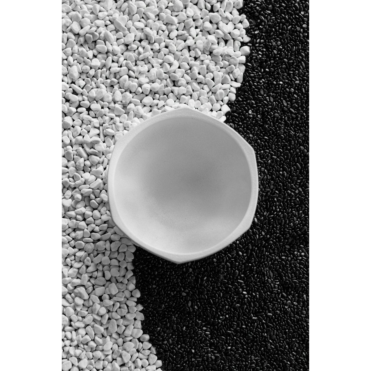 Designkom KUNYU 30 – Wit | Geometrische Perfectie & Tactiel Design