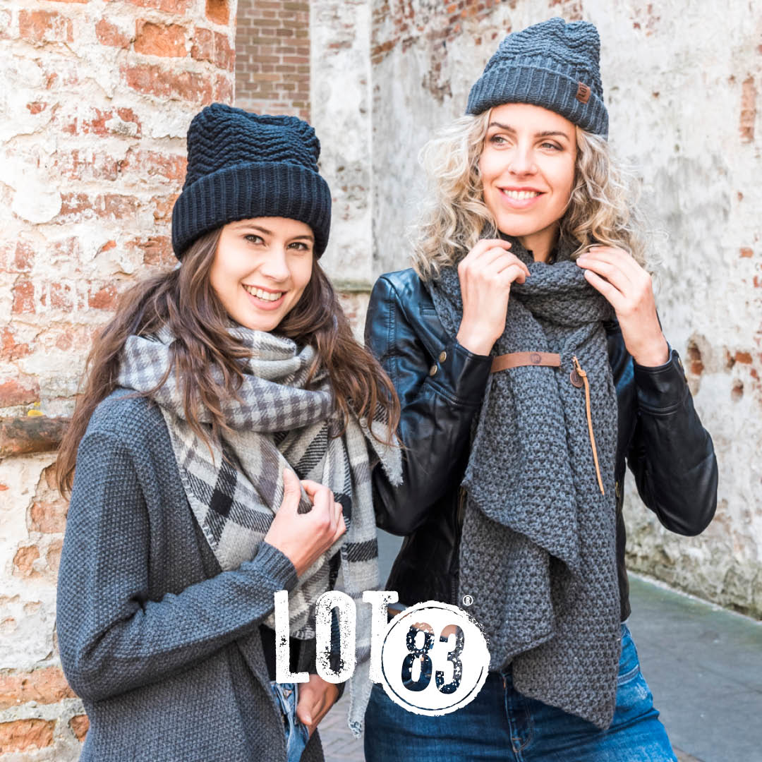 Sjaal Bo Antraciet – Lang, warm & moeiteloos stijlvol