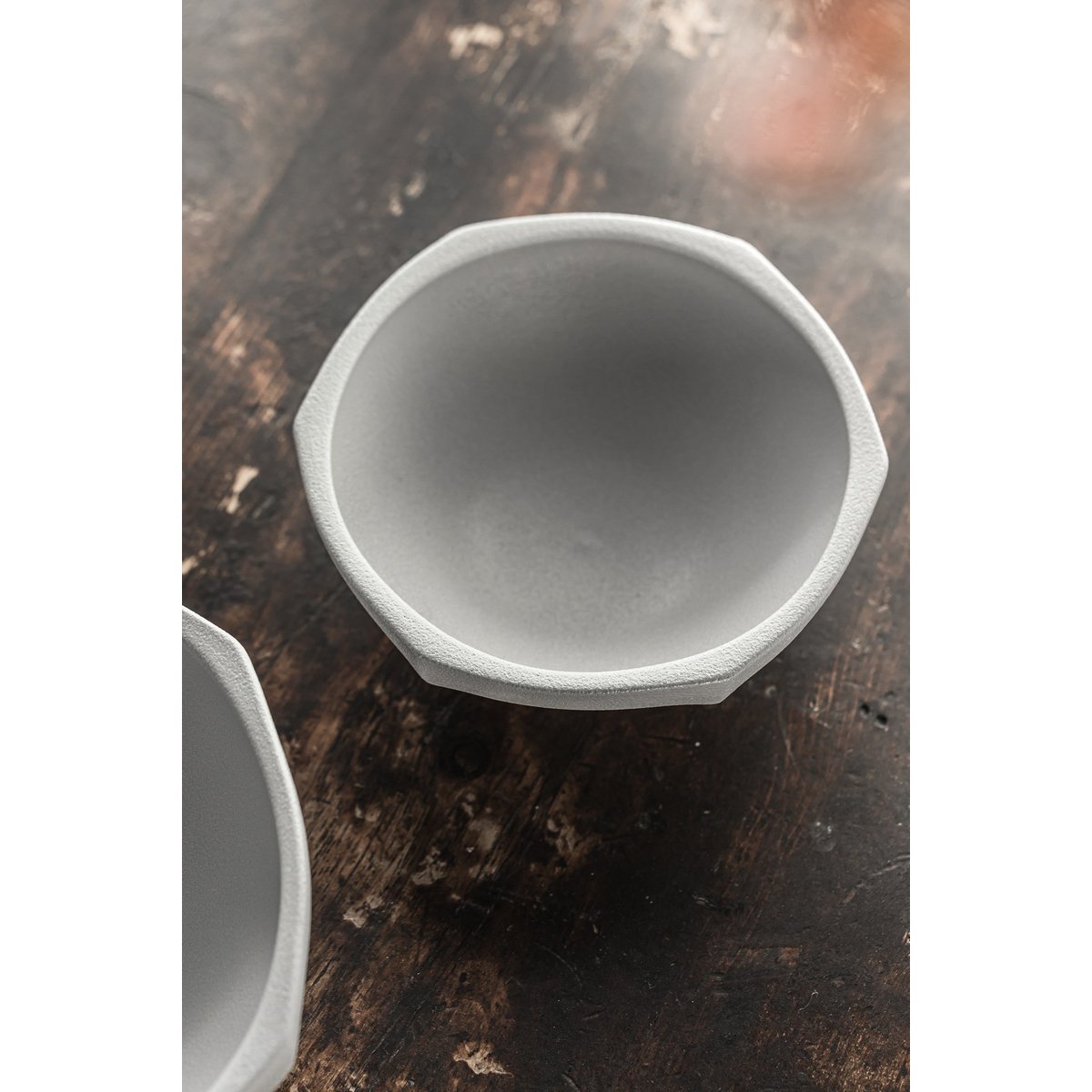 Designkom KUNYU 22 – Zwart | Geometrische Perfectie & Tactiel Design