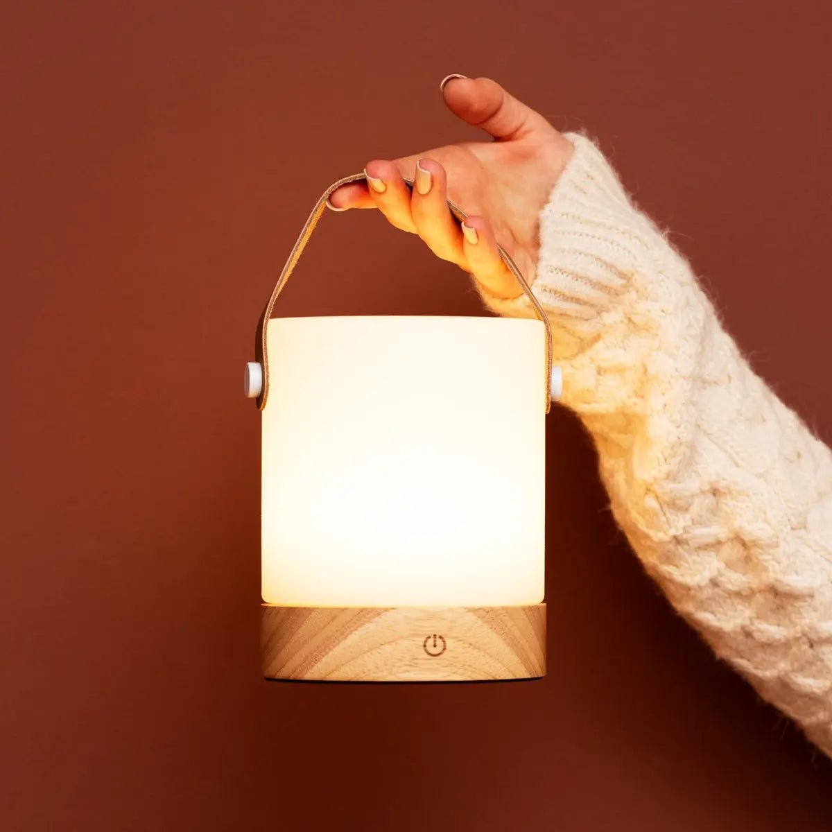 Avery Lichtbruine Oplaadbare Tafellamp – Hout & leer in harmonie