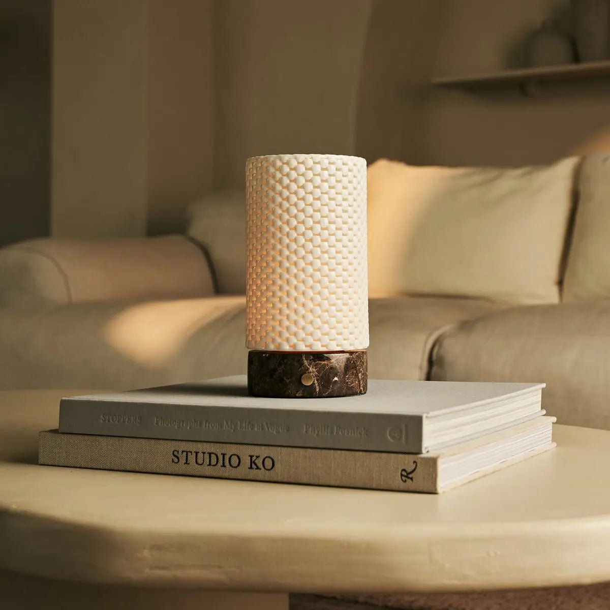 Luna Donkerbruine Oplaadbare Tafellamp – Marmer & 3D-geprint porselein