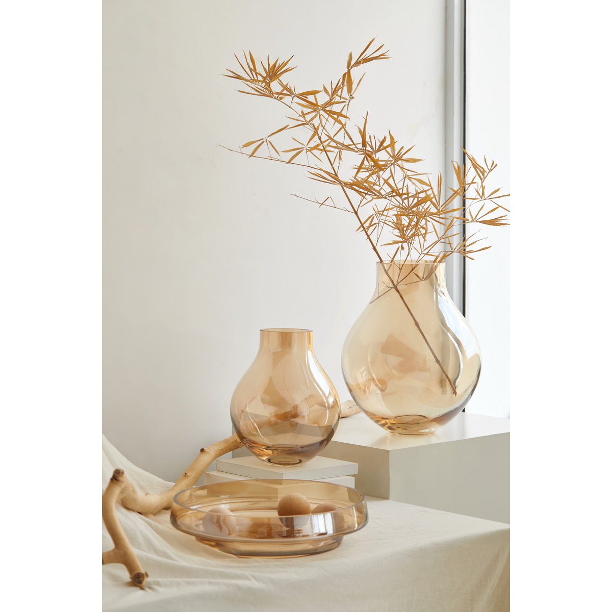 Luxe Glazen Designvaas ENVIE 26 – Oker / Licht Amber | Tijdloze Elegantie