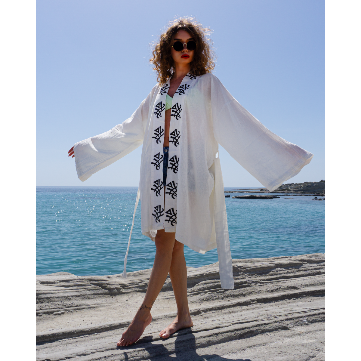 Samimi Samsara Luxe Kimono Wit met Zwarte Details