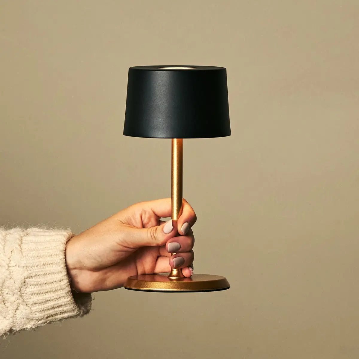 David Black & Gold Oplaadbare Tafellamp – Verstelbaar en draadloos design