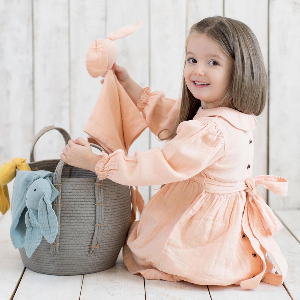 Biologische Mousseline Jurk met Peter Pan-kraag – Zalm