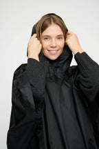 Let It Rain Poncho – Unisex - stijlvol en duurzaam droog blijven