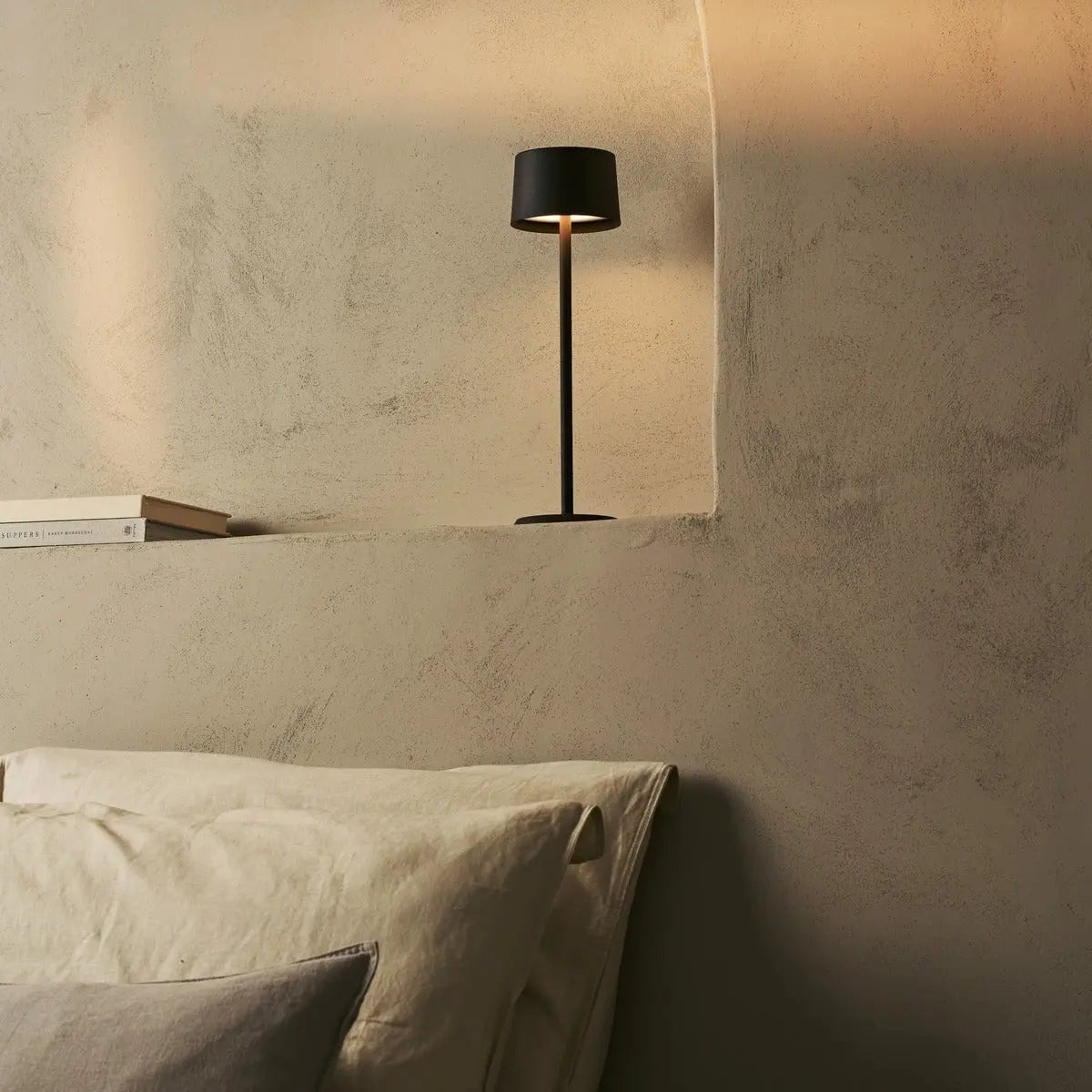 David Mokkabruine Oplaadbare Tafellamp – Verstelbaar en draadloos design