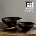 Designkom KUNYU 22 – Zwart | Geometrische Perfectie & Tactiel Design