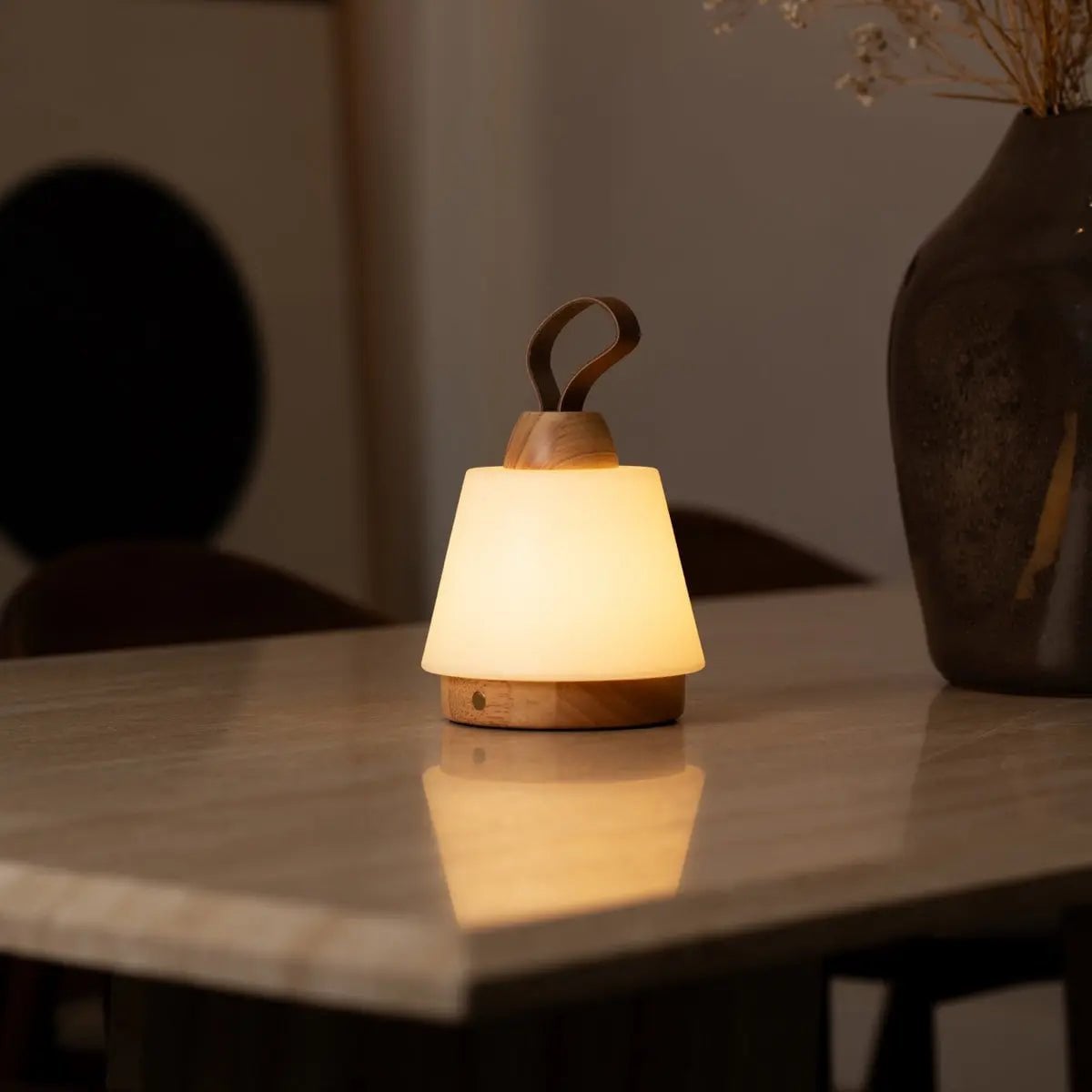 Liv Lichtbruin Oplaadbare Lamp – Warm design met leren detail