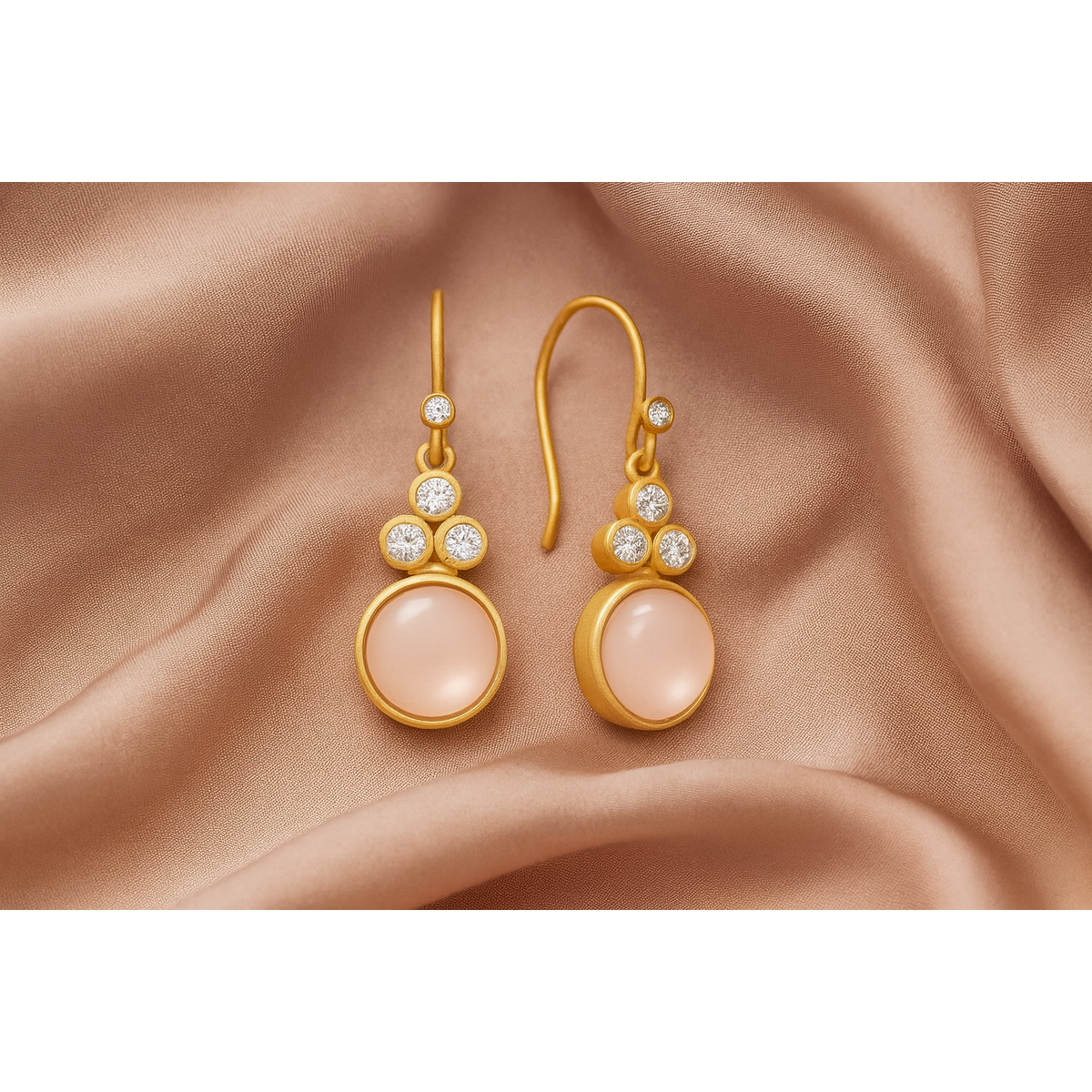 Clara Oorbellen met Roze Chalcedoon – Verguld Sterling Zilver
