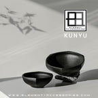 Designkom KUNYU 22 – Zwart | Geometrische Perfectie & Tactiel Design