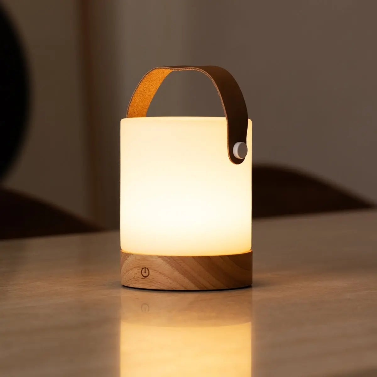 Avery Lichtbruine Oplaadbare Tafellamp – Hout & leer in harmonie