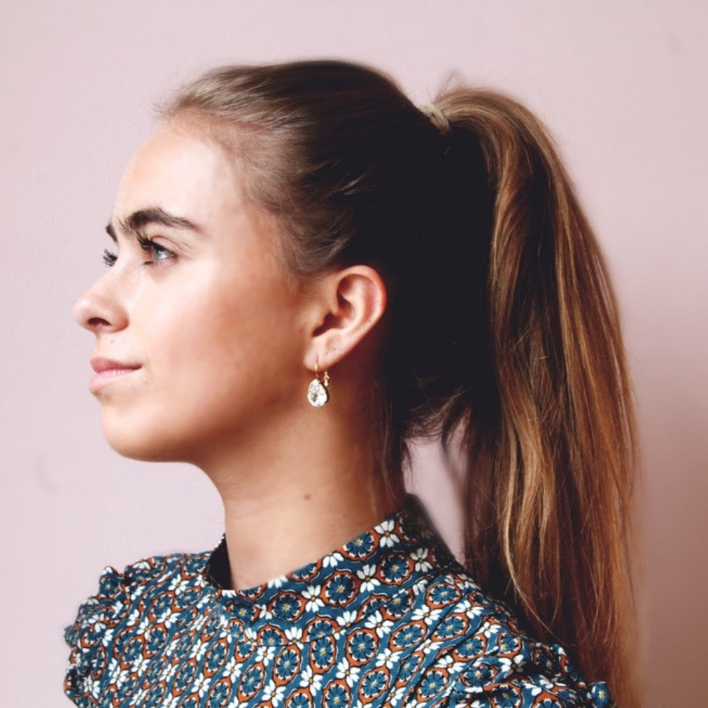 Lacrima Crystal oorhangers – goud & kristal