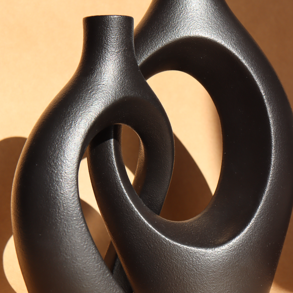 Keramieken Vazen Duo – Zwart | Sculpturaal Design