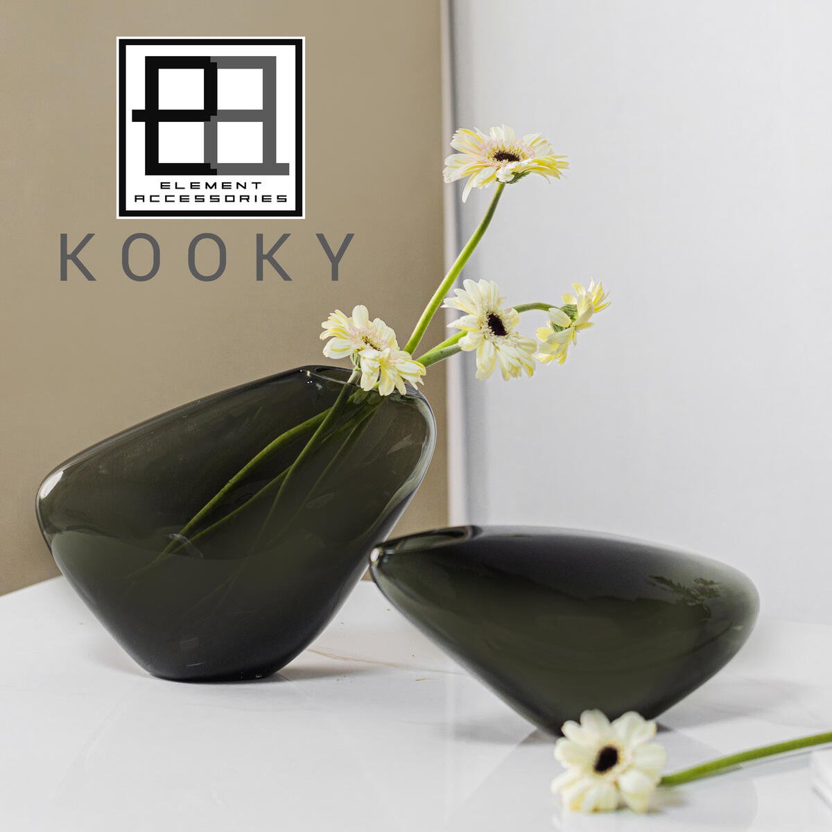 Designvaas KOOKY KOO21GR – Grijs | Sculpturaal & Innovatief Design