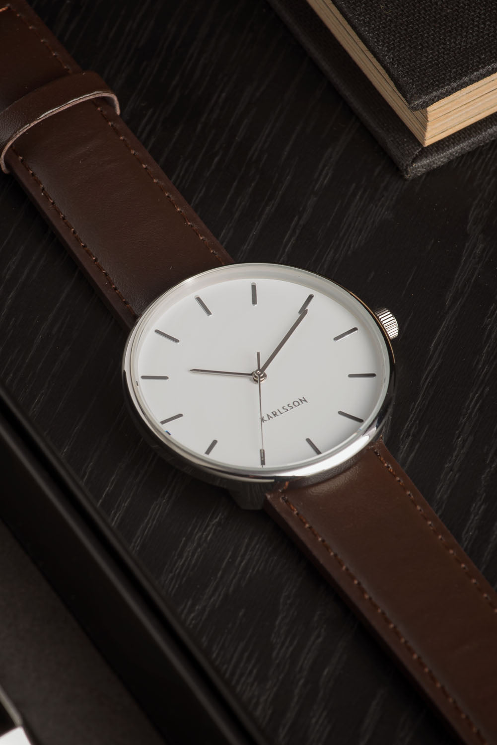Luxe herenhorloge van Karlsson – Staal | Maximaal minimalistisch