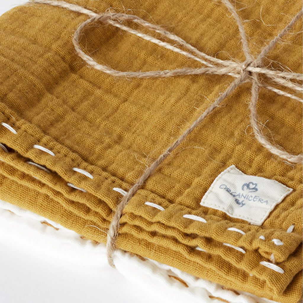 Biologische mousseline babydoeken – set van 2, mosterd (handgeborduurd)