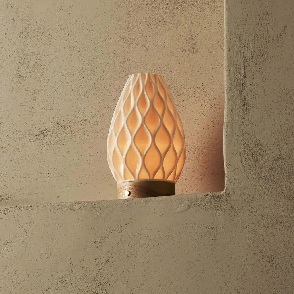 Vela Lichtbruine Oplaadbare Tafellamp – 3D-geprint porselein & warm hout
