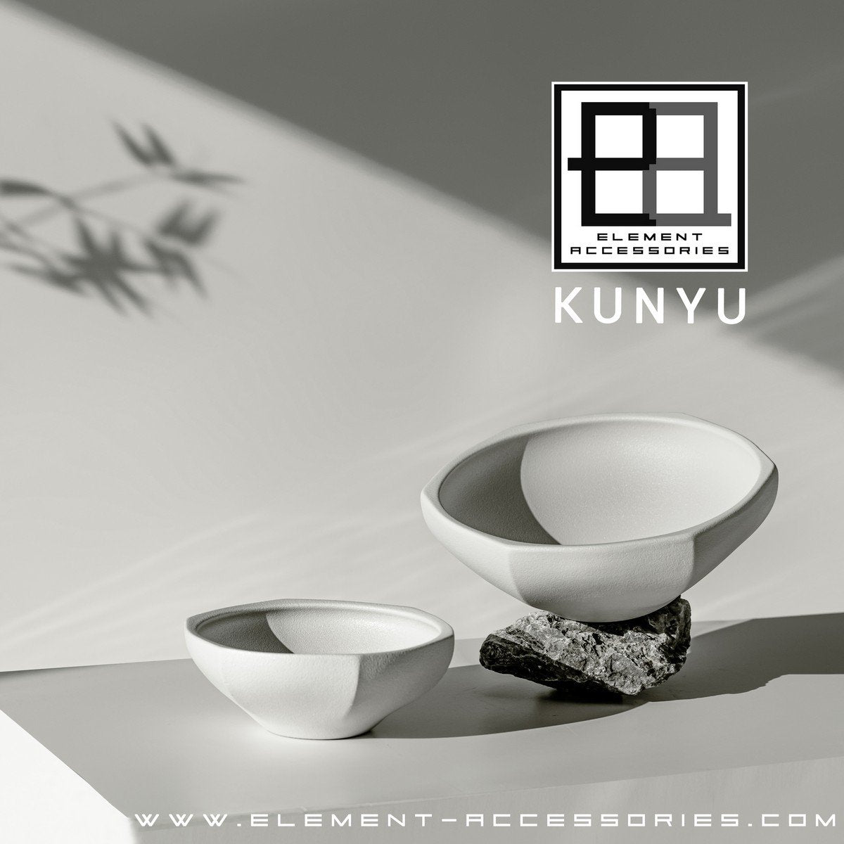 Designkom KUNYU 22 – Zwart | Geometrische Perfectie & Tactiel Design