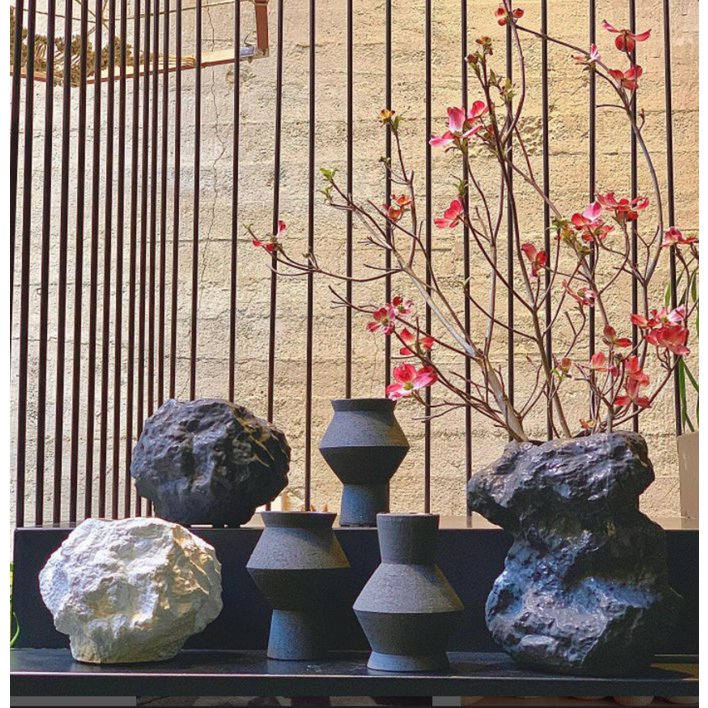 Designvaas CUZCO 27 – Zwart Mat | Sculpturaal & Tijdloos Keramisch Design