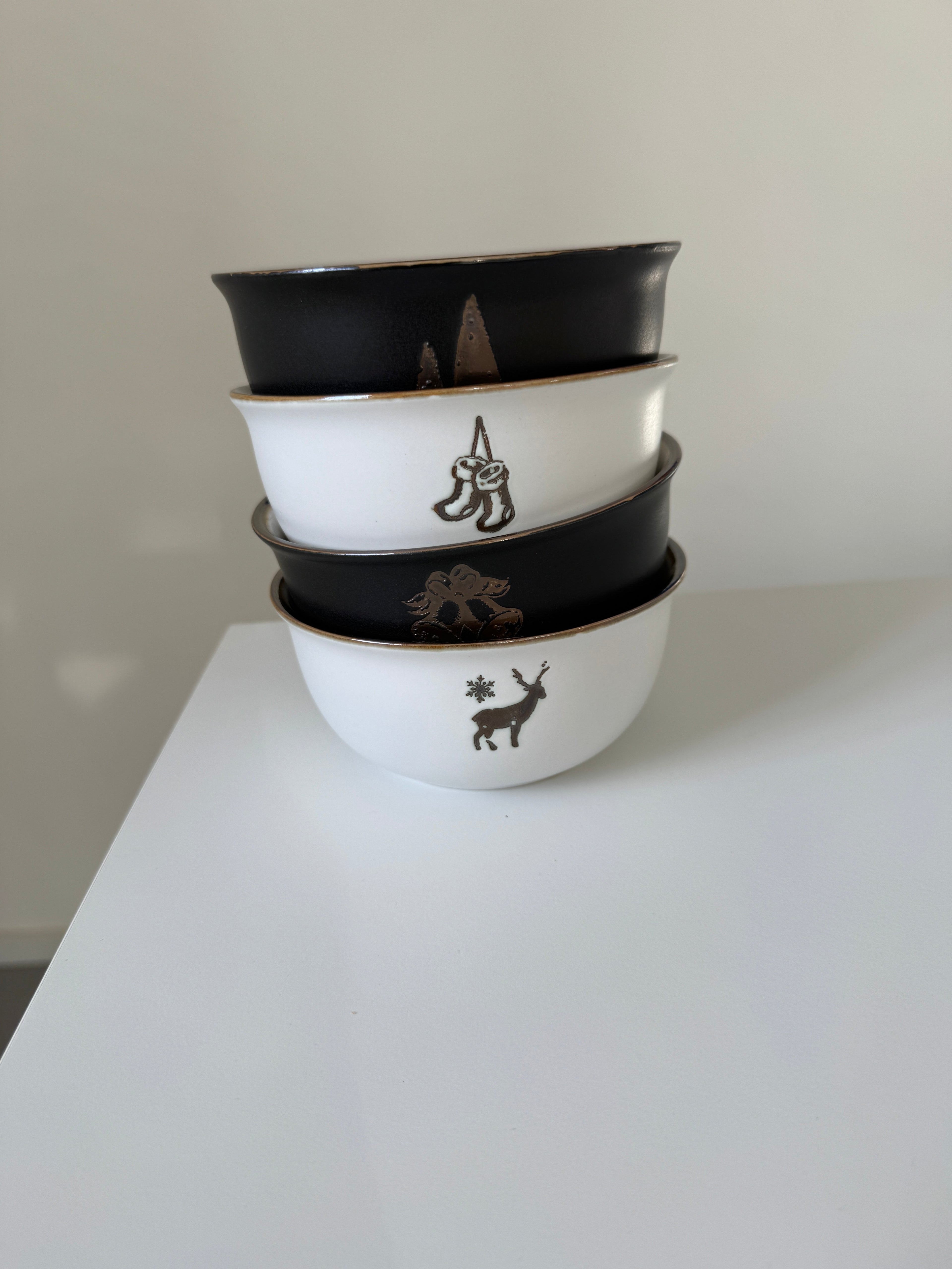 Siaki Kerstschaal van Porselein – 450 ml (Assorti)