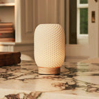 Aurora Lichtbruine Houten Snoerloze Tafellamp | 3D-geprint porselein, dimbaar & tot 100 uur batterijduur