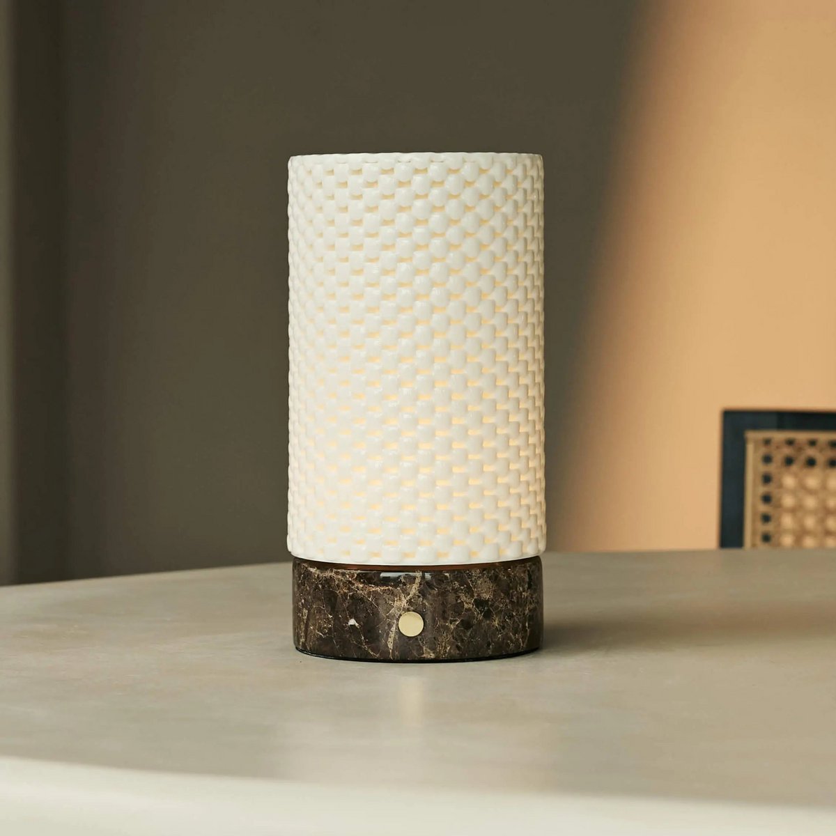Luna Donkerbruine Oplaadbare Tafellamp – Marmer & 3D-geprint porselein