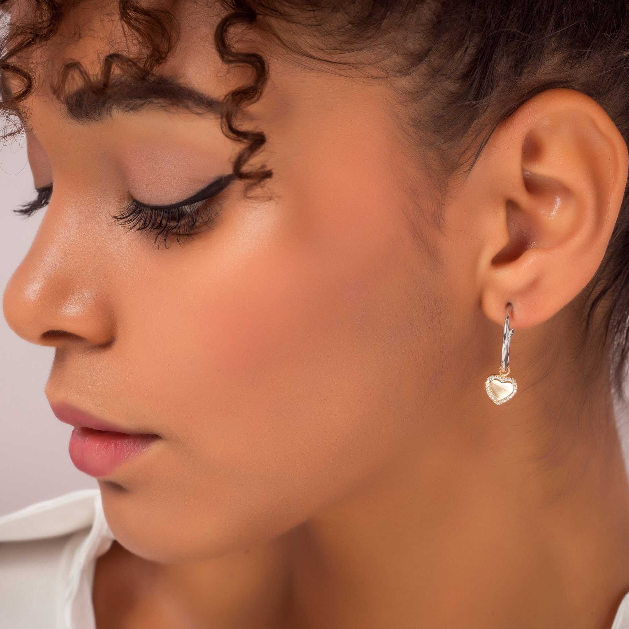 Bicolor hart hoepel kubus oorbellen