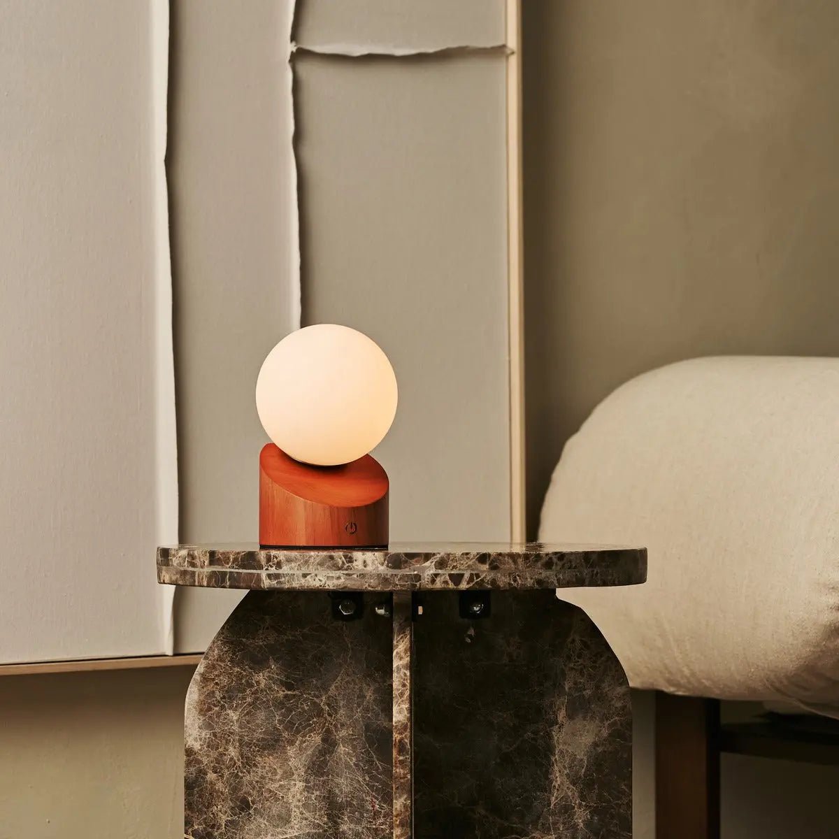 Morris Kastanjebruine Oplaadbare Lamp | Stijlvol, draadloos & duurzaam design