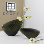 Designvaas KOOKY KOO13GR – Grijs | Sculpturaal & Innovatief Design
