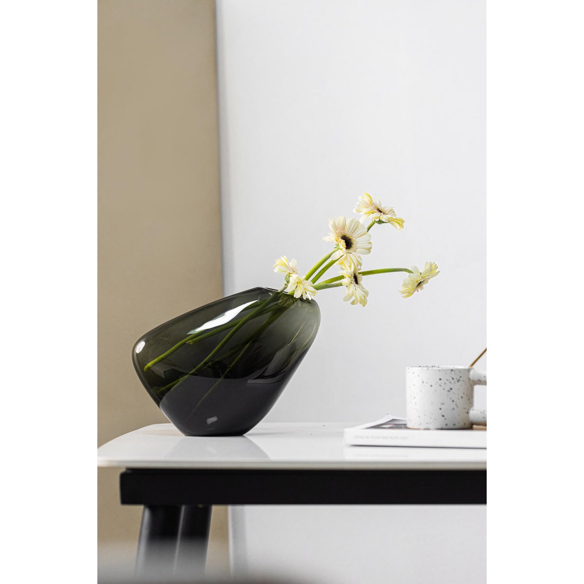 Designvaas KOOKY KOO21GR – Grijs | Sculpturaal & Innovatief Design