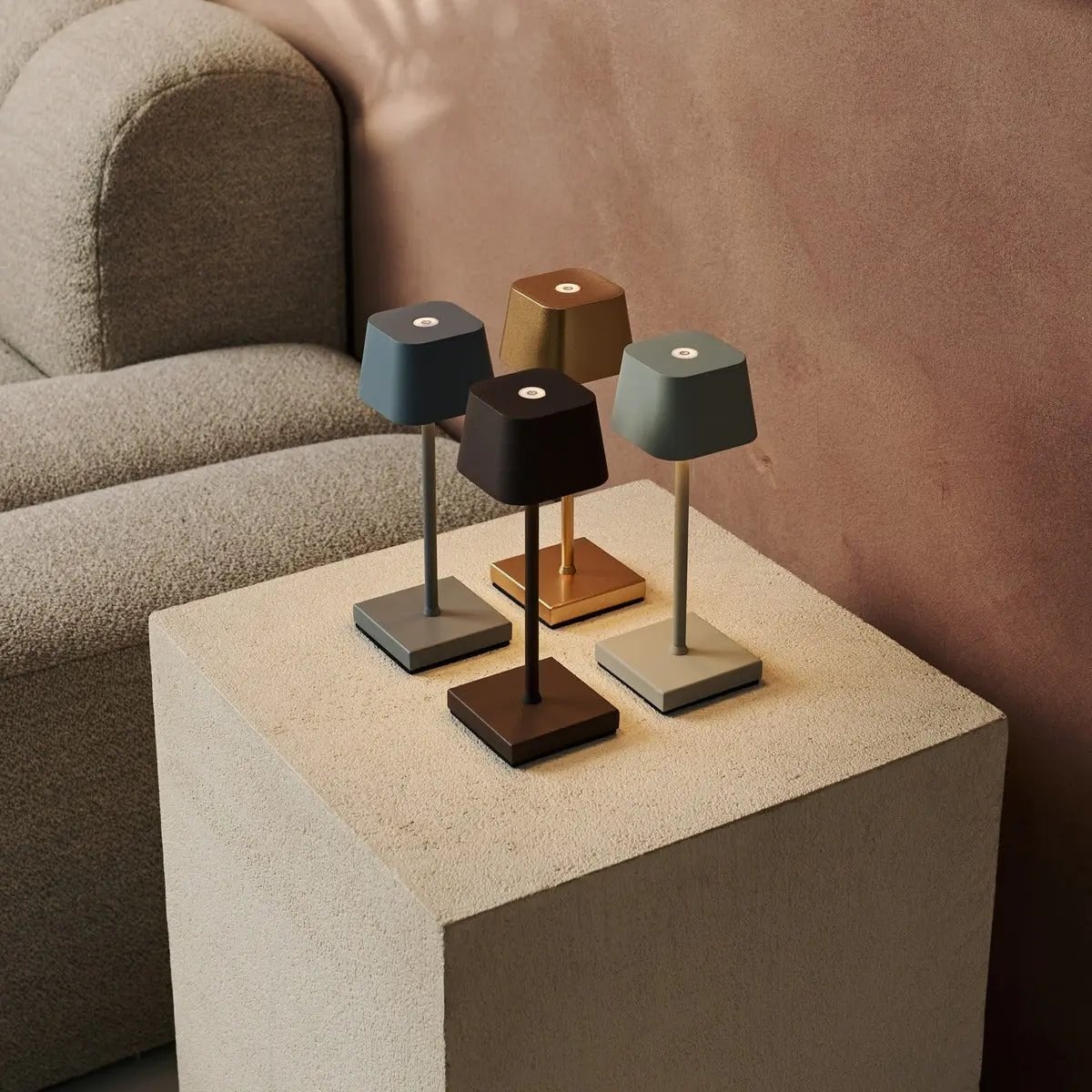 Sarphati Mini Goud – Professionele Draadloze Tafellamp