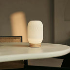 Aurora Lichtbruine Houten Snoerloze Tafellamp | 3D-geprint porselein, dimbaar & tot 100 uur batterijduur