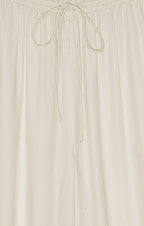 Luxe Silky Loungewear Set maat M – Hope Shirt Silky & Sea Pants Silky van moshi moshi mind