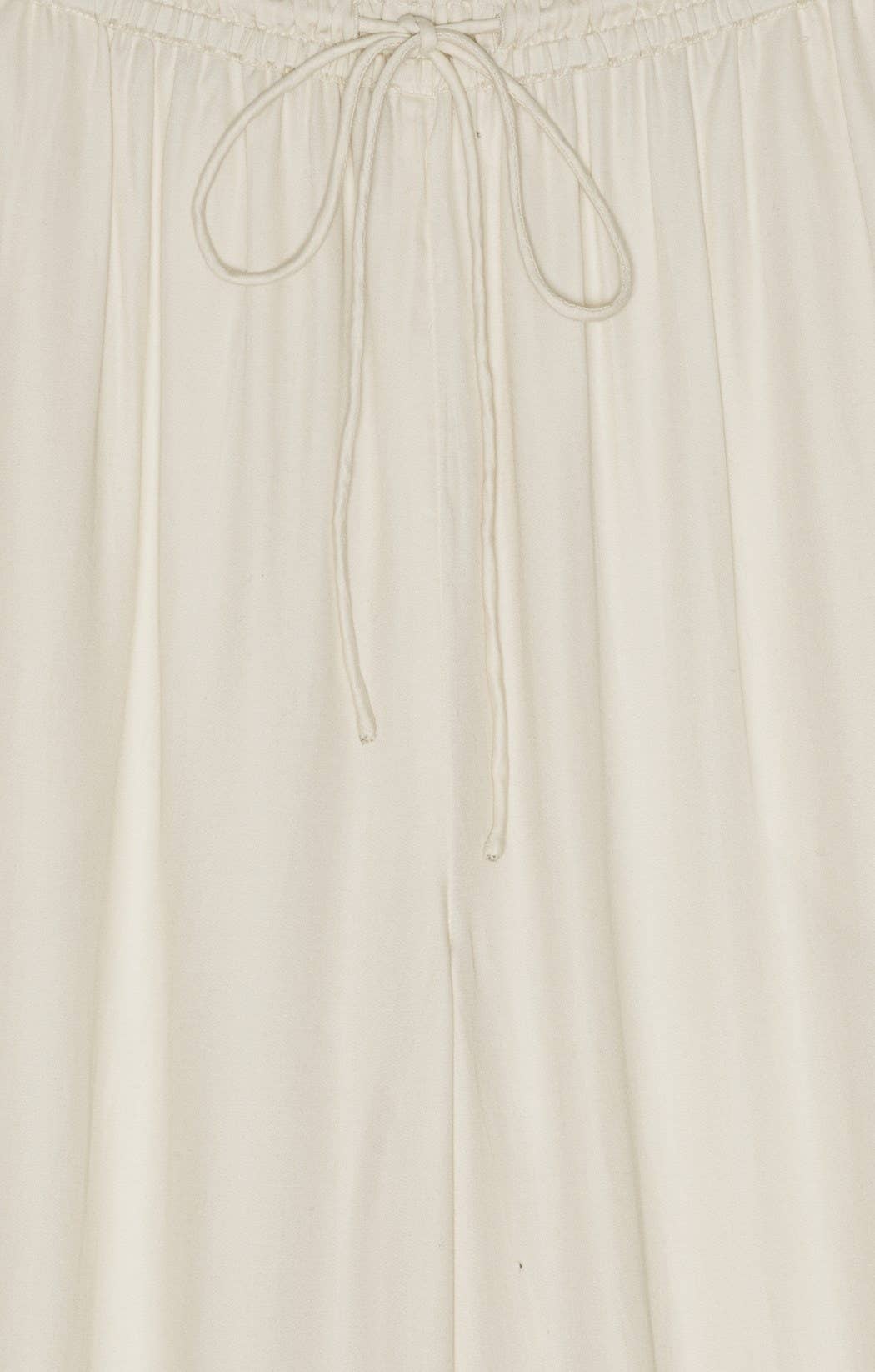 Luxe Silky Loungewear Set maat M – Hope Shirt Silky & Sea Pants Silky van moshi moshi mind